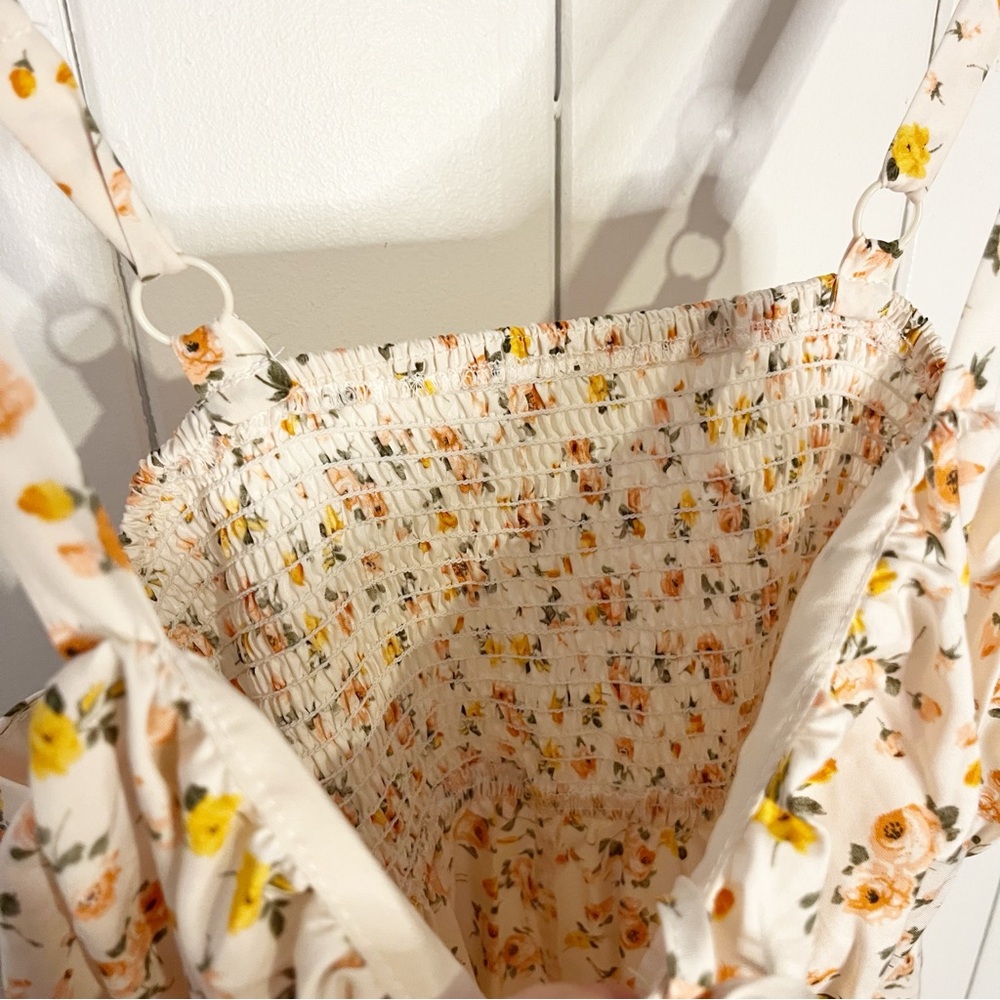 Shein Cream and Yellow and Peach Floral Milk Maid Style Dress. Size Medium. - Picture 4 of 6